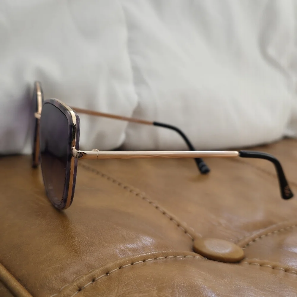FG & Co Tortoise Frame Sunglasses Gradient Black Lenses